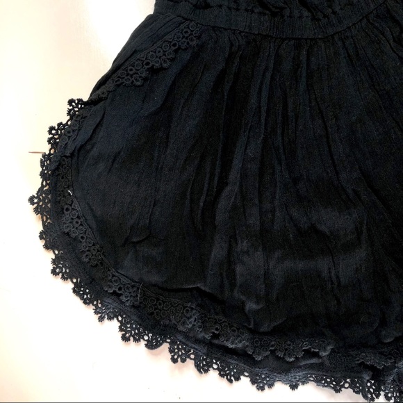 NWOT Abercrombie & Fitch Black Crochet Romper XS - Picture 9 of 10